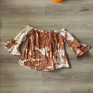 mine L Off-Shoulder Top